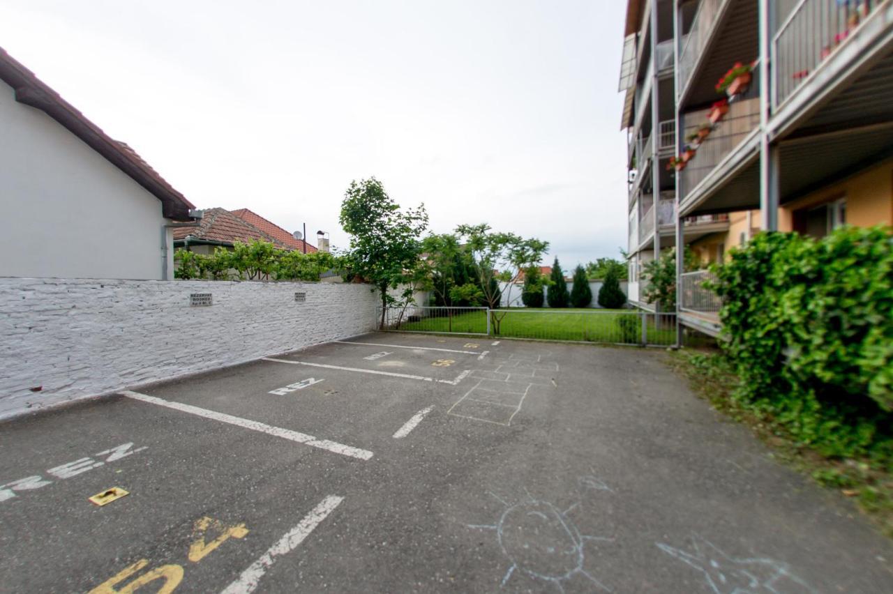 Terezianum Apartments, Free Parking Sibiu Ngoại thất bức ảnh