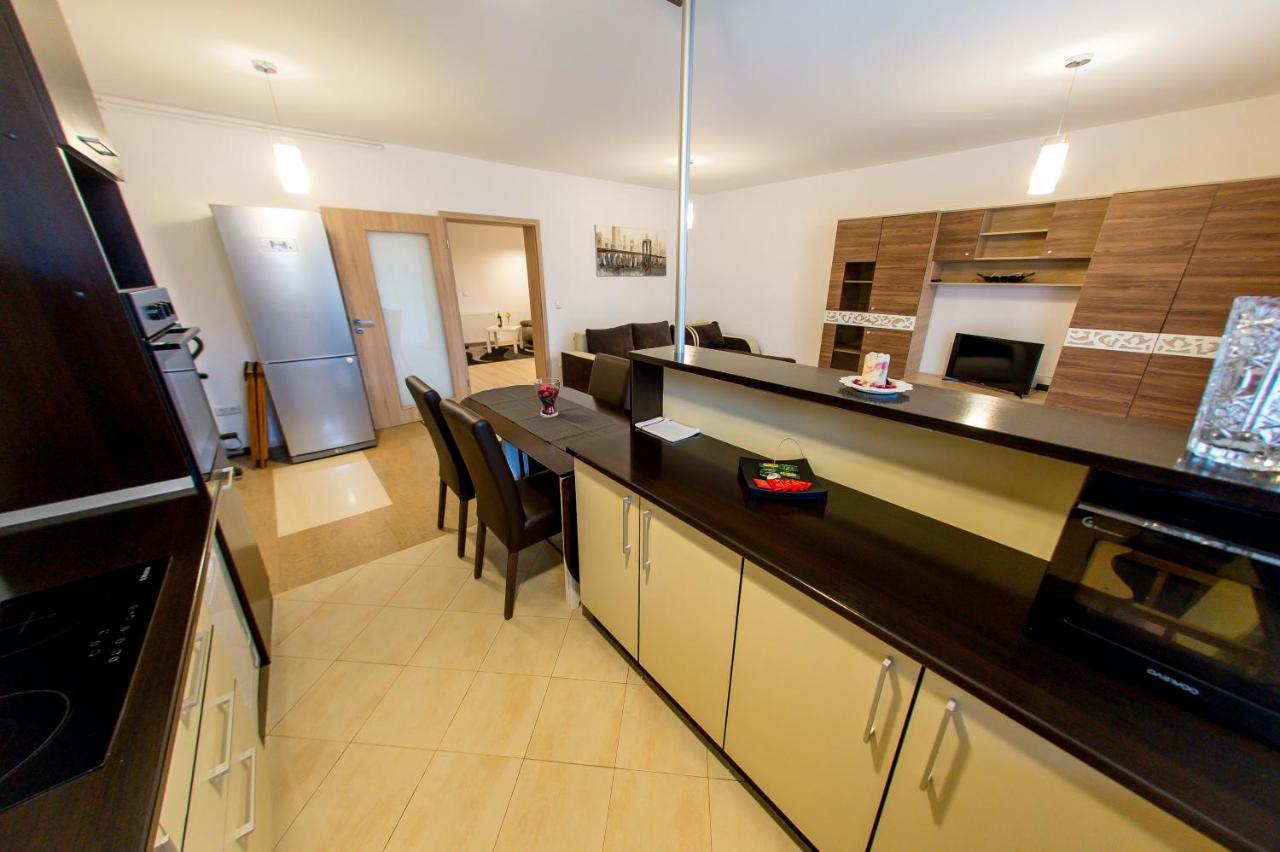 Terezianum Apartments, Free Parking Sibiu Ngoại thất bức ảnh