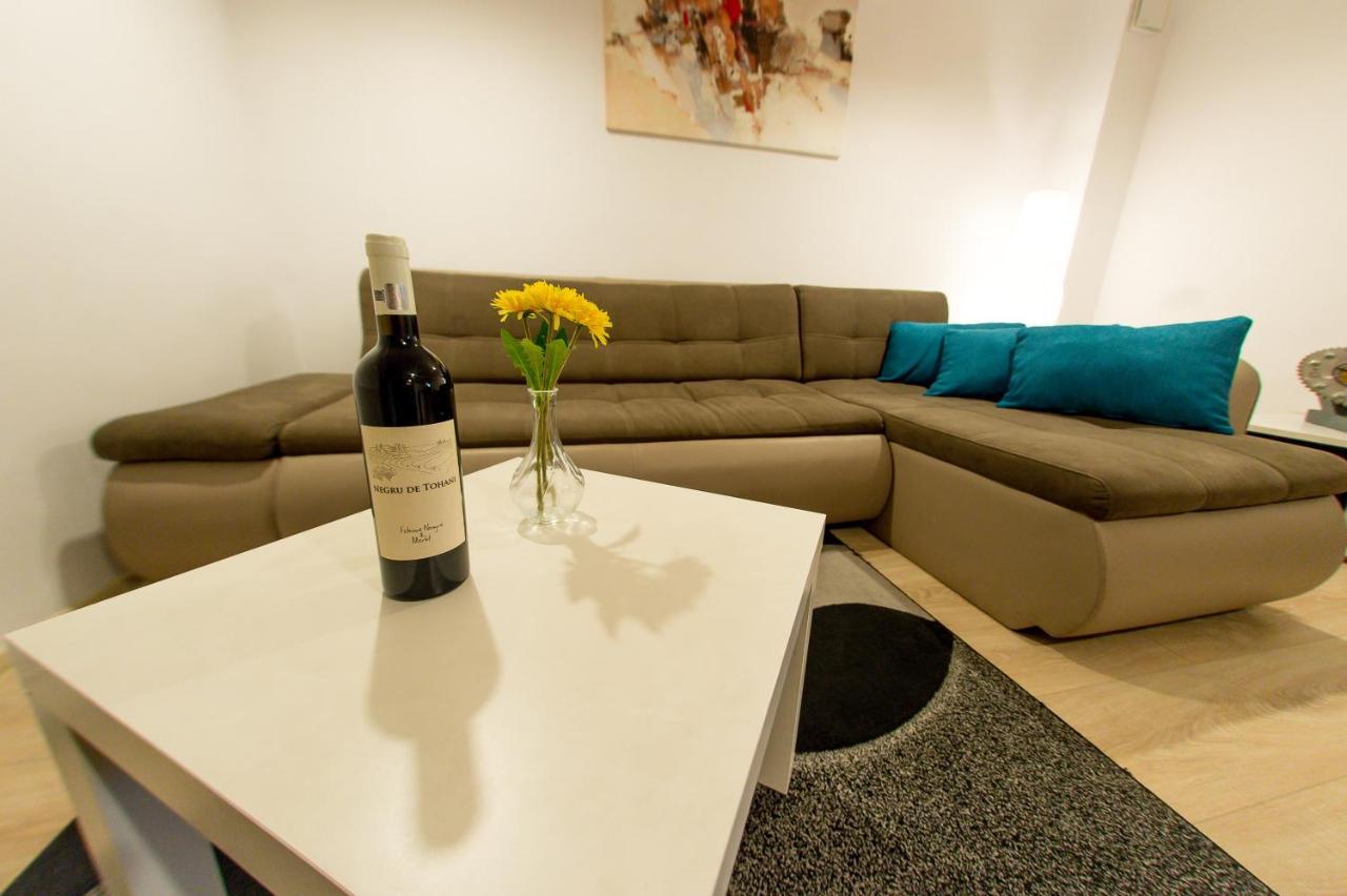 Terezianum Apartments, Free Parking Sibiu Ngoại thất bức ảnh