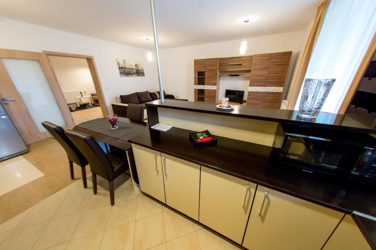 Terezianum Apartments, Free Parking Sibiu Ngoại thất bức ảnh