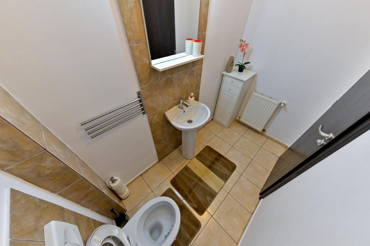 Terezianum Apartments, Free Parking Sibiu Ngoại thất bức ảnh