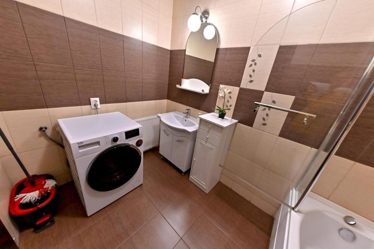 Terezianum Apartments, Free Parking Sibiu Ngoại thất bức ảnh