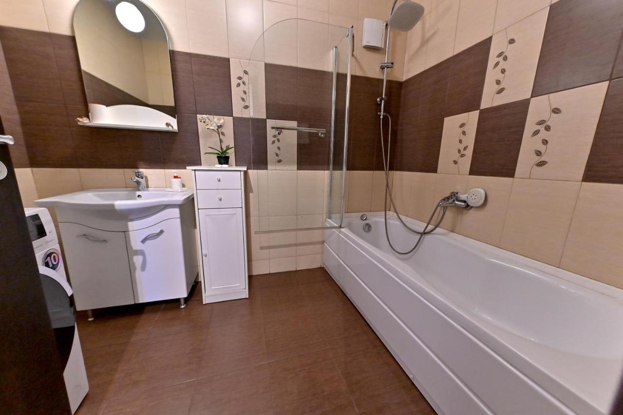 Terezianum Apartments, Free Parking Sibiu Ngoại thất bức ảnh